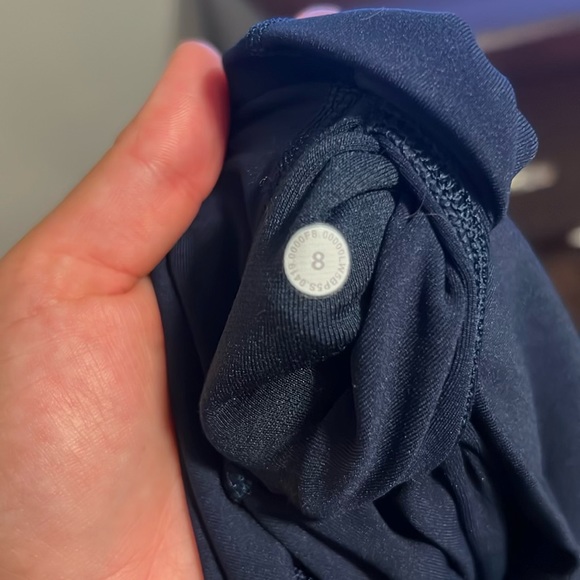 Navy lululemon leggings - Picture 3 of 3